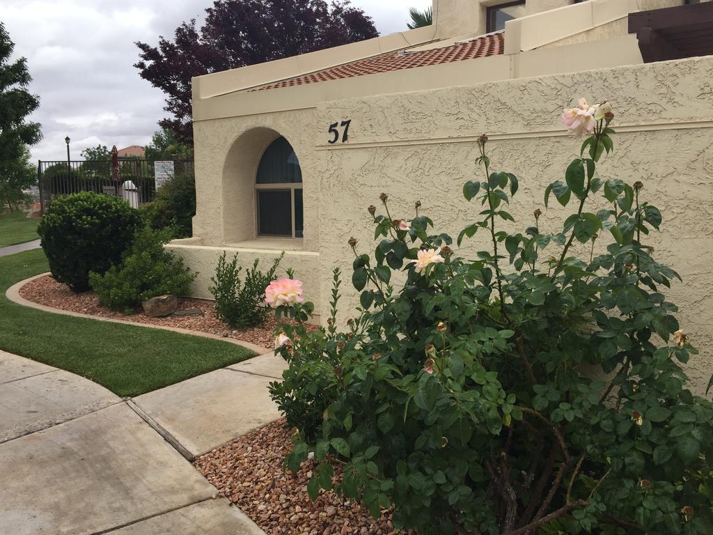 Multi Resorts At Villas At Southgate St. George Esterno foto